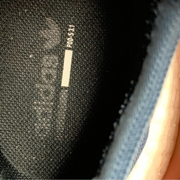 ADIDAS POD S3.1 ULTRABOOST JUNIORS RUNNING SHOES SIZE 5.5 NAVY COPPER NICE - Picture 7 of 8